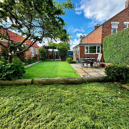 Luxury Isla Cottages, Bourne! Dog-Friendly, Countryside Views, Garden, Parking, 5Mins Pubs - Family Holiday Extérieur photo