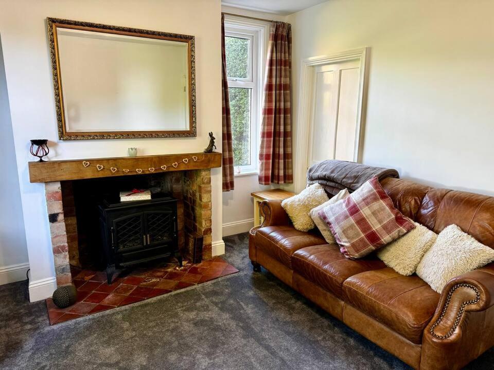 Luxury Isla Cottages, Bourne! Dog-Friendly, Countryside Views, Garden, Parking, 5Mins Pubs - Family Holiday Extérieur photo